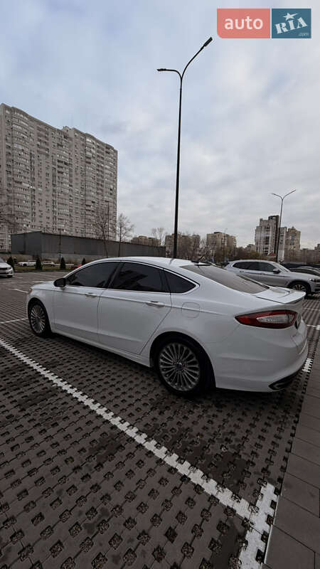 Седан Ford Fusion 2015 в Киеве фото 4 Седан Ford Fusion 2015 в Киеве