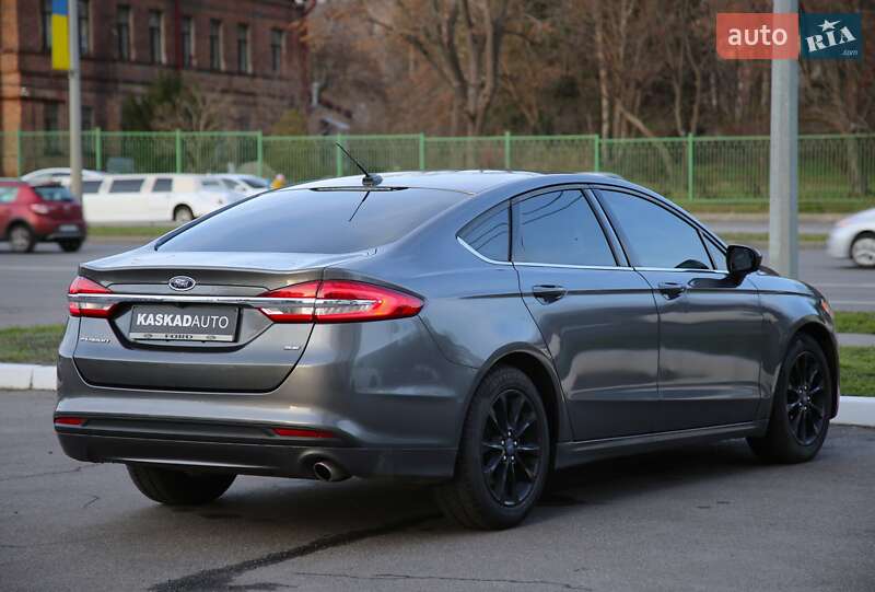 Седан Ford Fusion 2016 в Харкові