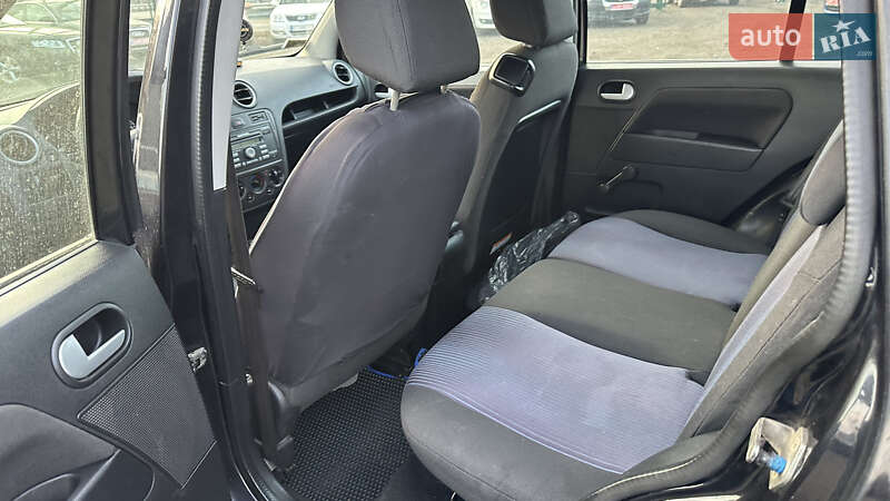 Хетчбек Ford Fusion 2008 в Полтаві