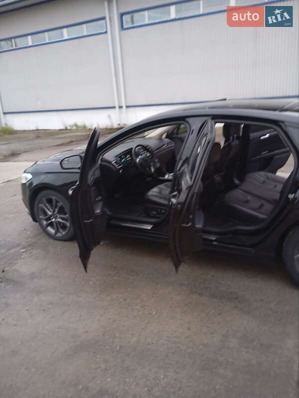 Седан Ford Fusion 2017 в Вишгороді
