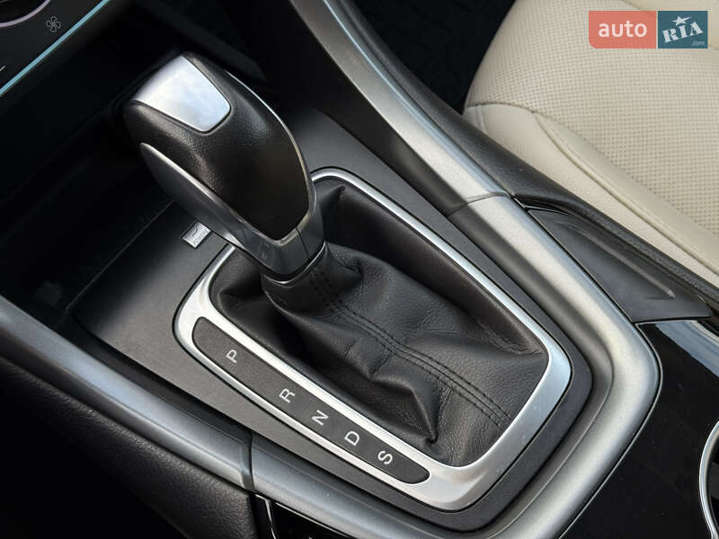 Седан Ford Fusion 2013 в Харкові