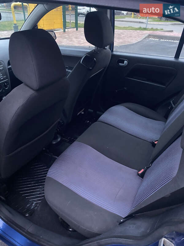 Хэтчбек Ford Fusion 2007 в Чернигове