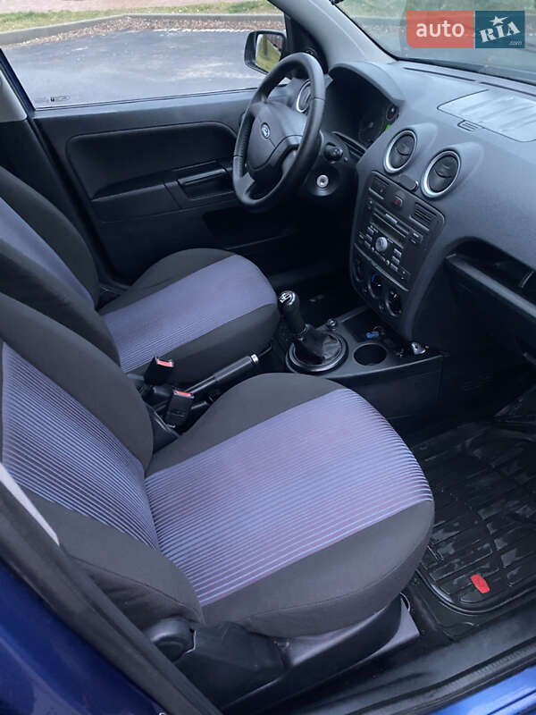 Хэтчбек Ford Fusion 2007 в Чернигове