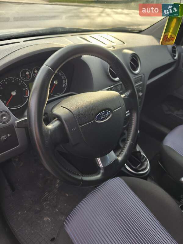 Хэтчбек Ford Fusion 2010 в Кременчуге фото 4 Хэтчбек Ford Fusion 2010 в Кременчуге