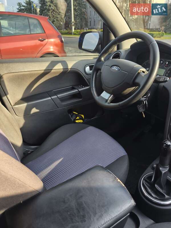 Хэтчбек Ford Fusion 2010 в Кременчуге фото 17 Хэтчбек Ford Fusion 2010 в Кременчуге