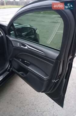 Седан Ford Fusion 2017 в Вышгороде