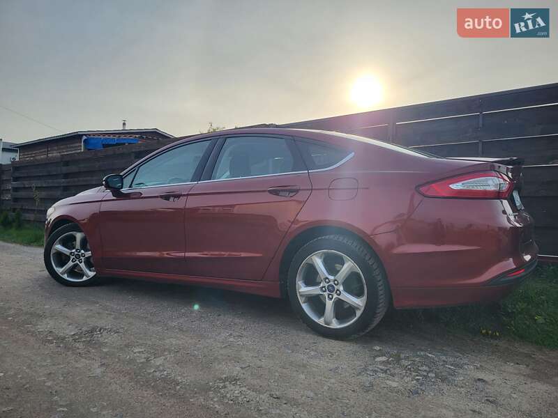 Седан Ford Fusion 2014 в Киеве