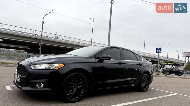 Седан Ford Fusion 2013 в Вышгороде