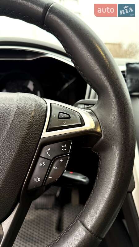 Седан Ford Fusion 2013 в Вышгороде