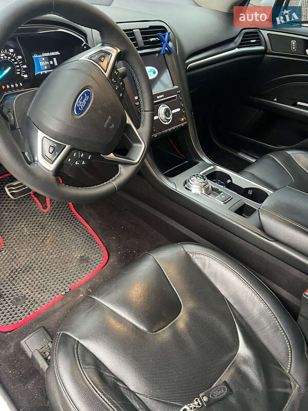 Седан Ford Fusion 2016 в Киеве