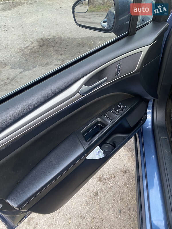 Седан Ford Fusion 2018 в Старокостянтинові