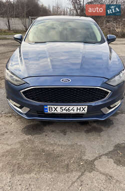 Седан Ford Fusion 2018 в Староконстантинове