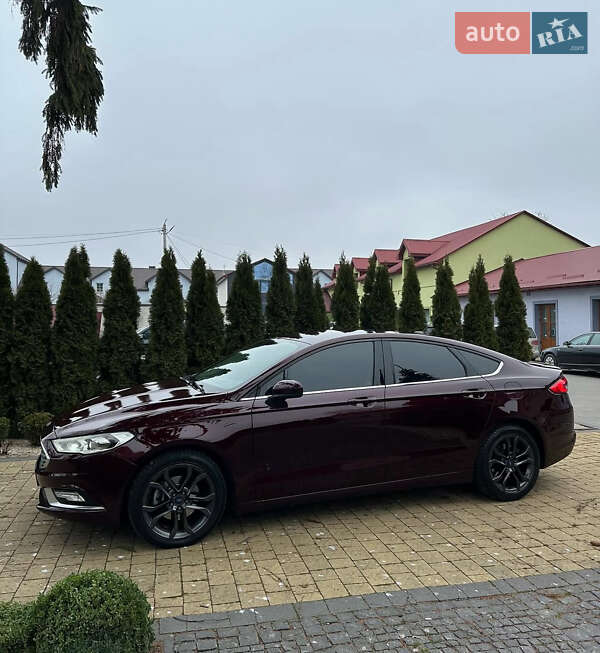 Седан Ford Fusion 2018 в Львові