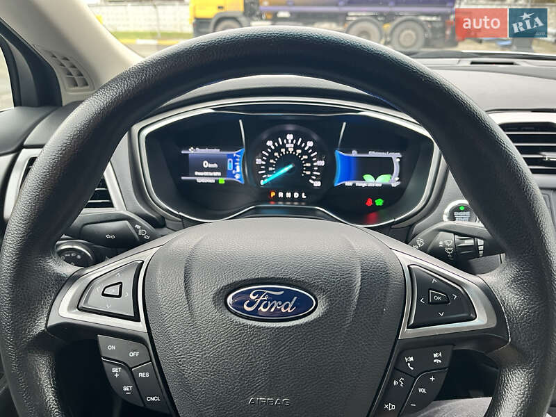 Седан Ford Fusion 2017 в Києві