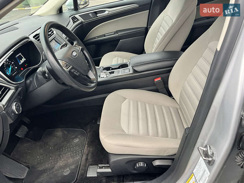 Седан Ford Fusion 2017 в Києві