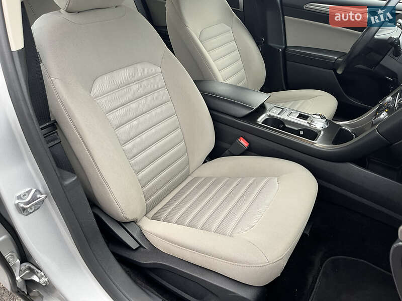 Седан Ford Fusion 2017 в Києві