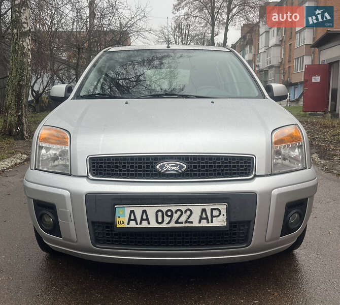 Хэтчбек Ford Fusion 2011 в Нежине