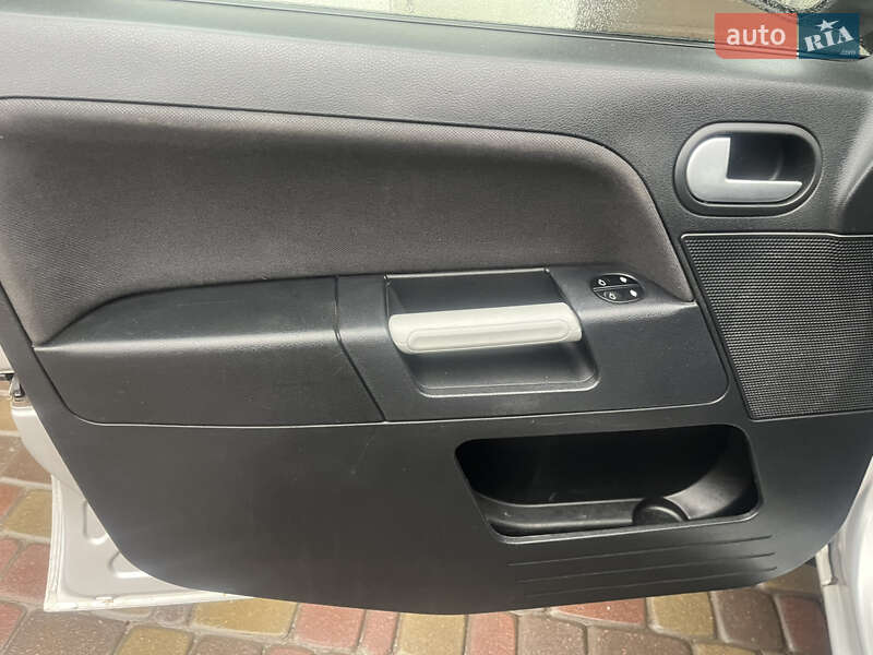 Хэтчбек Ford Fusion 2011 в Нежине