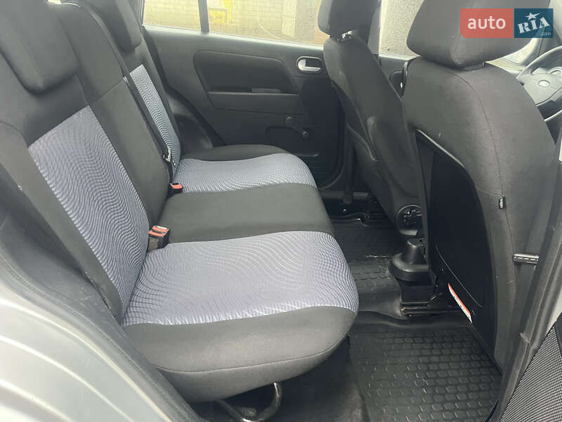 Хэтчбек Ford Fusion 2011 в Нежине