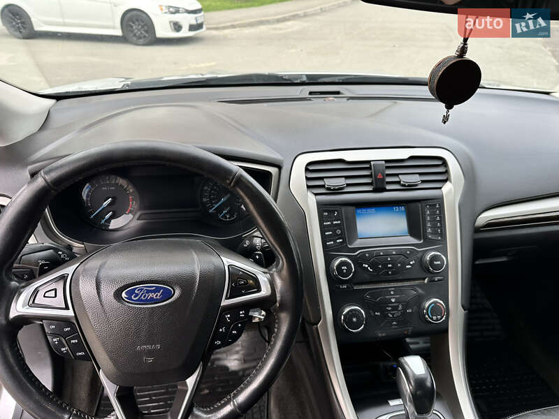 Седан Ford Fusion 2013 в Києві