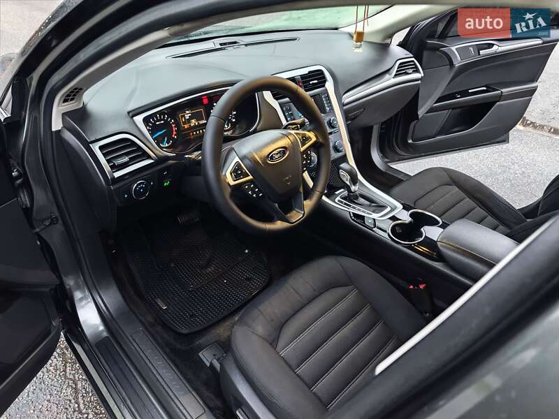 Седан Ford Fusion 2015 в Сумах