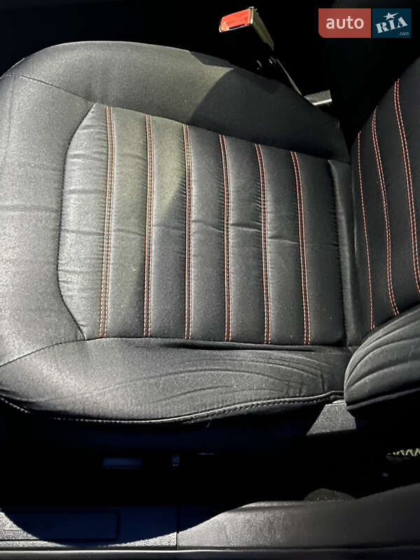 Седан Ford Fusion 2016 в Тернополе фото 19 Седан Ford Fusion 2016 в Тернополе