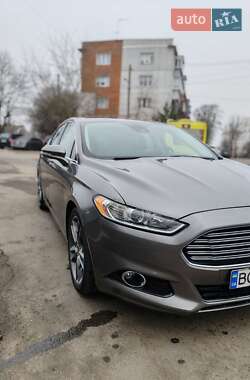 Седан Ford Fusion 2013 в Львове