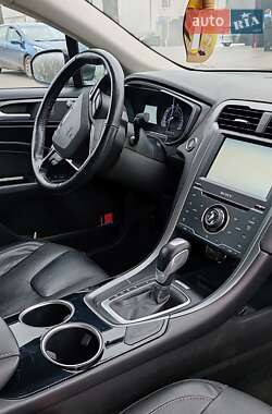 Седан Ford Fusion 2013 в Львове