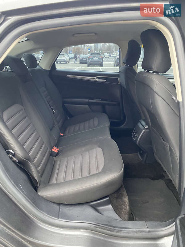 Седан Ford Fusion 2017 в Киеве фото 11 Седан Ford Fusion 2017 в Киеве