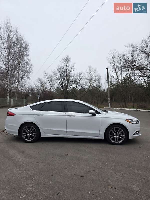 Седан Ford Fusion 2016 в Днепре