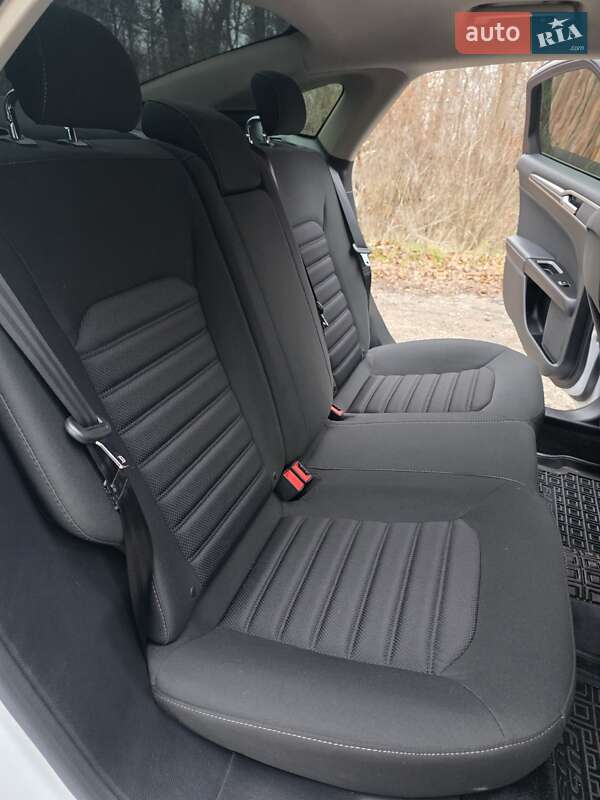 Седан Ford Fusion 2016 в Днепре