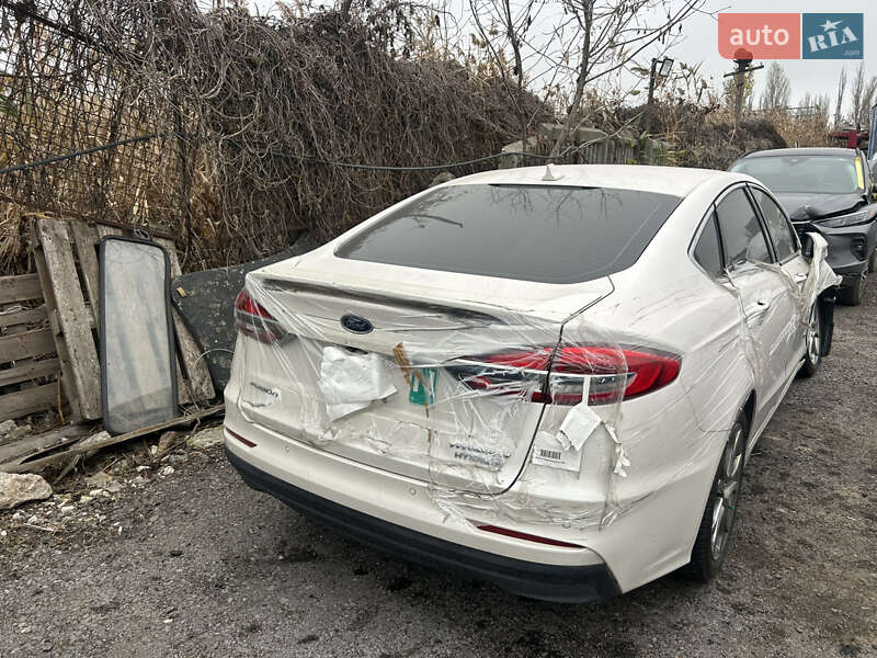 Седан Ford Fusion 2019 в Одессе
