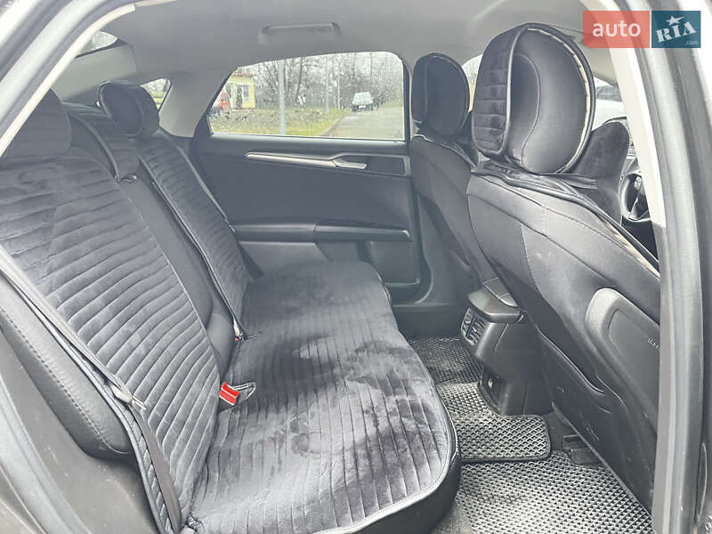 Седан Ford Fusion 2016 в Золочеве