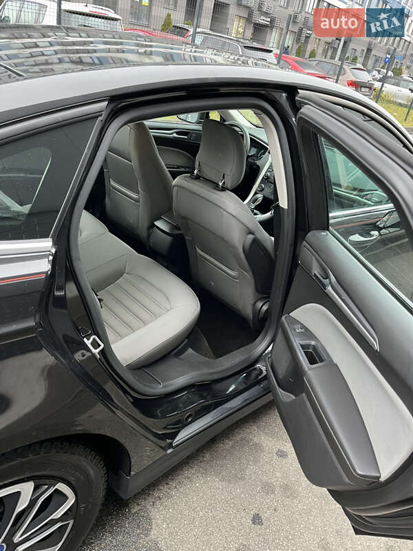 Седан Ford Fusion 2014 в Києві фото 27 Седан Ford Fusion 2014 в Києві