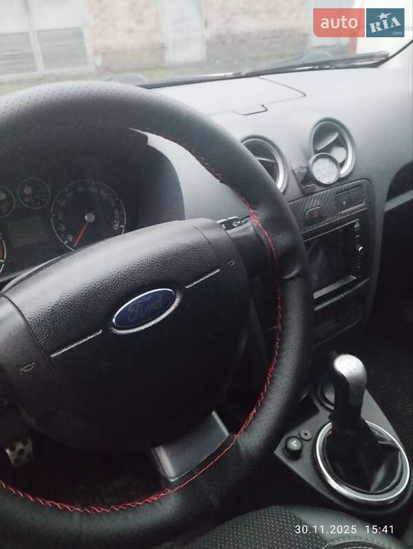 Хэтчбек Ford Fusion 2011 в Чернигове фото 2 Хэтчбек Ford Fusion 2011 в Чернигове
