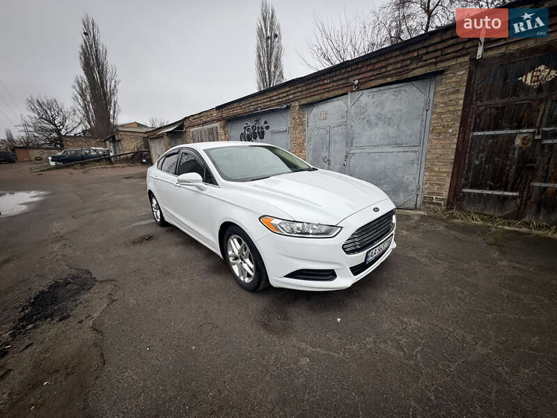 Седан Ford Fusion 2015 в Киеве фото 8 Седан Ford Fusion 2015 в Киеве