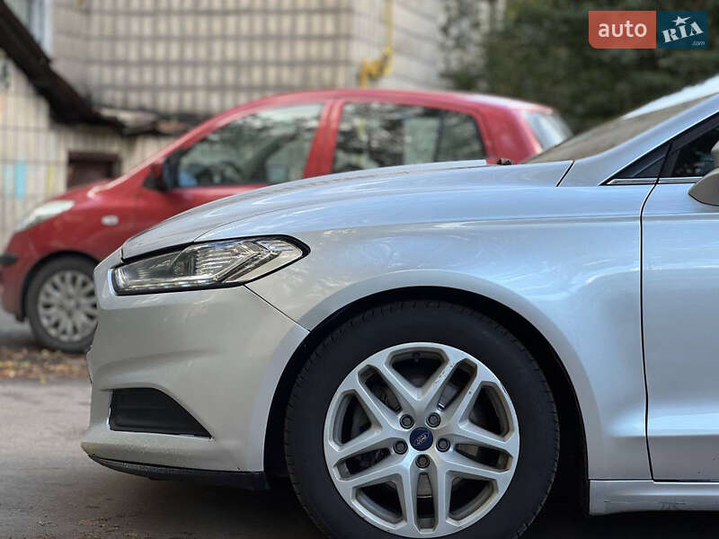 Седан Ford Fusion 2015 в Киеве
