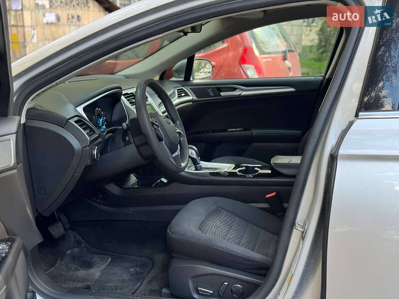 Седан Ford Fusion 2015 в Киеве