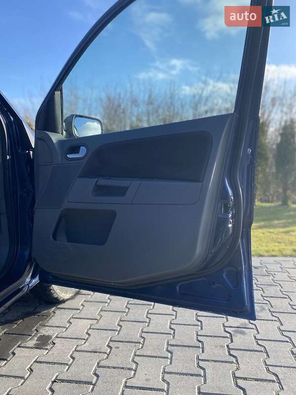 Хэтчбек Ford Fusion 2002 в Зборове фото 17 Хэтчбек Ford Fusion 2002 в Зборове