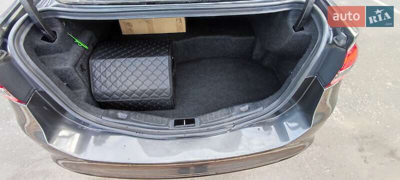 Седан Ford Fusion 2017 в Киеве фото 4 Седан Ford Fusion 2017 в Киеве