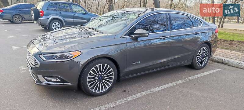 Седан Ford Fusion 2017 в Киеве фото 18 Седан Ford Fusion 2017 в Киеве
