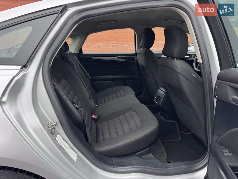 Седан Ford Fusion 2017 в Киеве