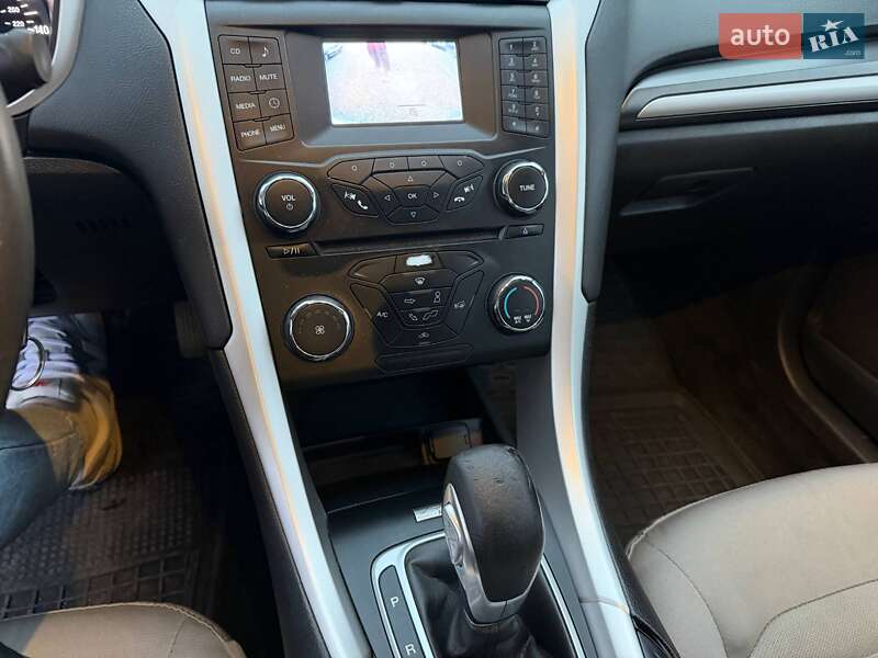 Седан Ford Fusion 2014 в Борисполі