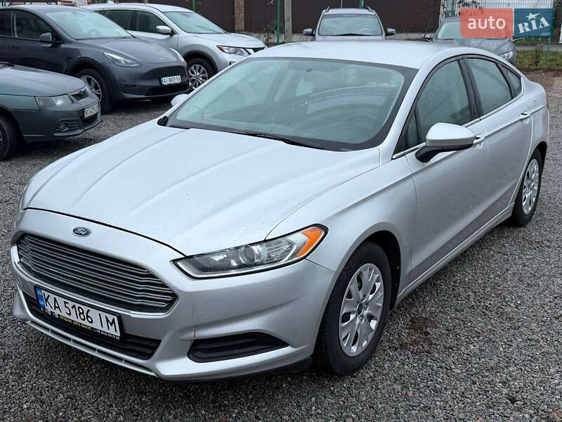 Седан Ford Fusion 2014 в Борисполі