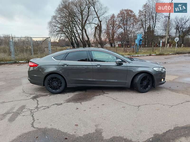 Седан Ford Fusion 2015 в Чернігові