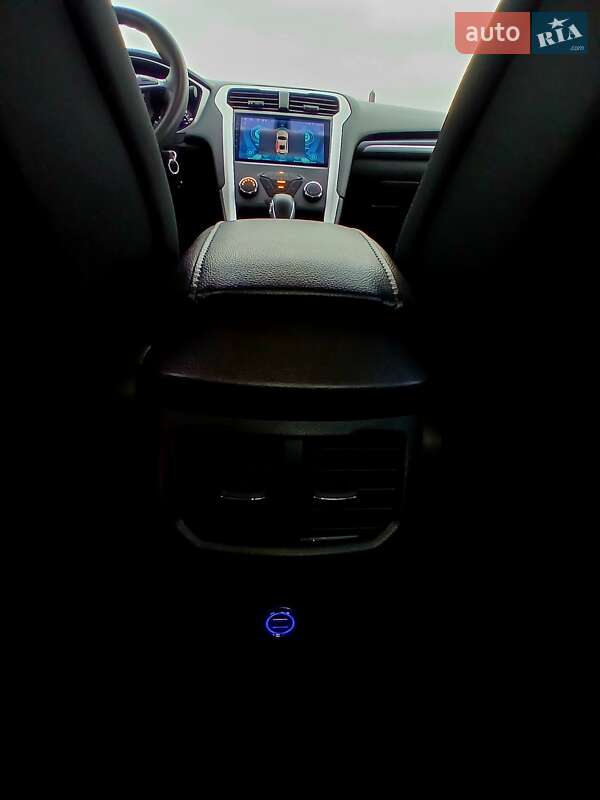 Седан Ford Fusion 2015 в Южном фото 18 Седан Ford Fusion 2015 в Южном