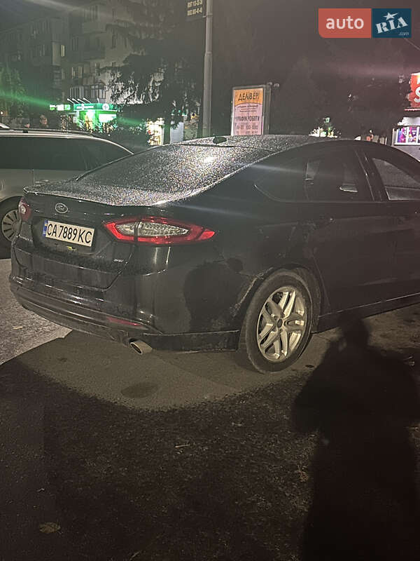 Седан Ford Fusion 2016 в Ладыжине