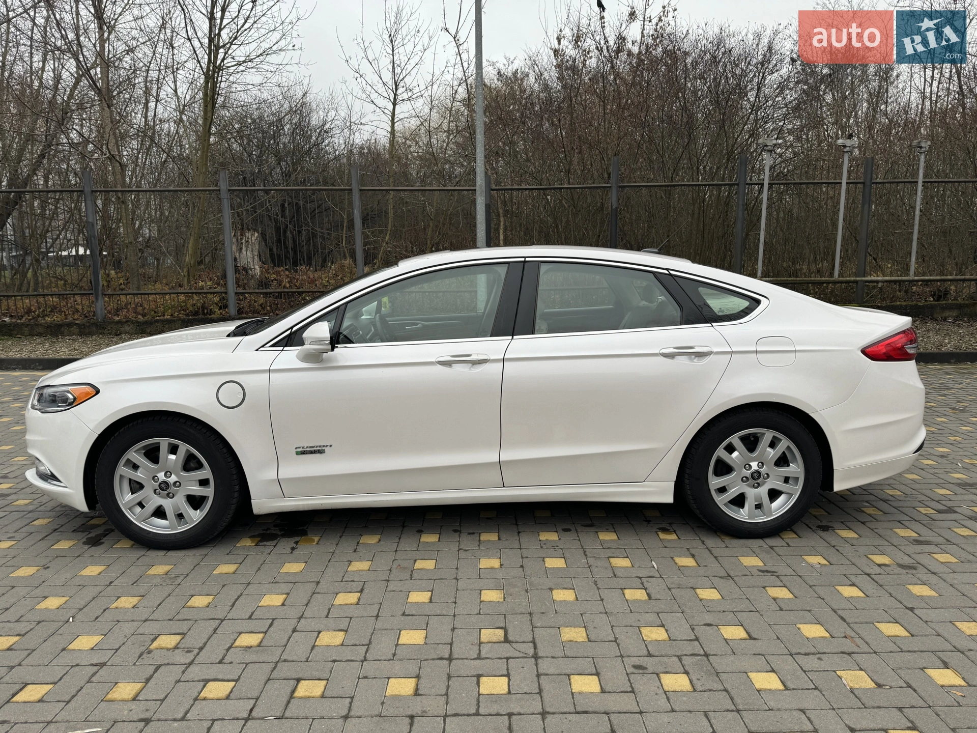 2016 Ford Fusion - мініатюра 10