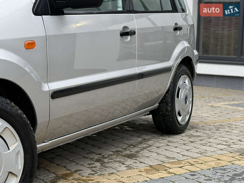 Хэтчбек Ford Fusion 2005 в Тернополе