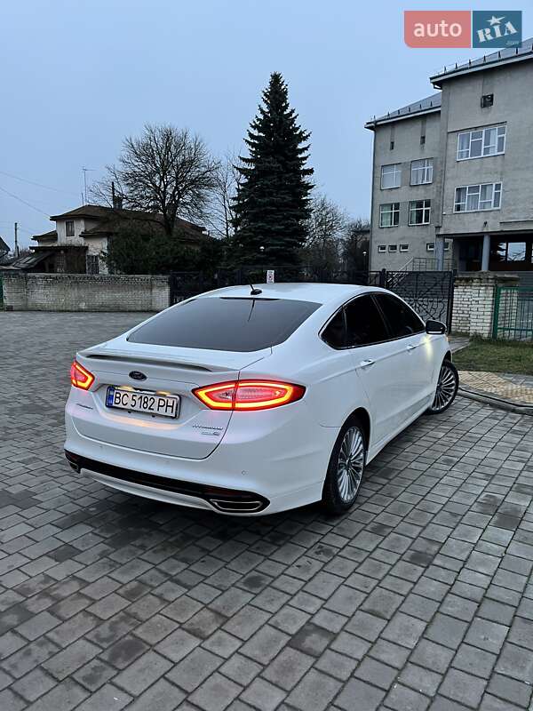 Седан Ford Fusion 2014 в Бродах